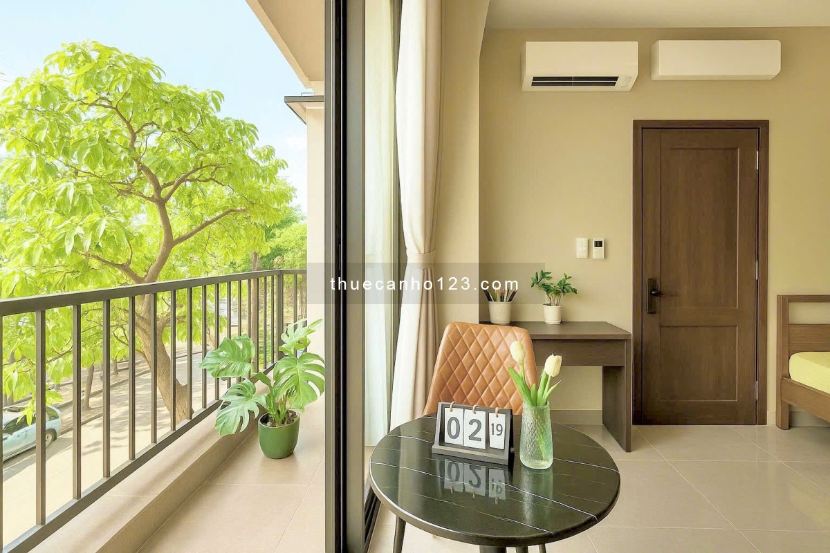 Cho thuê căn hộ ban công full nội thất mới 100% mặt tiền đường ngay ĐH Khoa Học Tự Nhiên, ĐH Sư Phạm