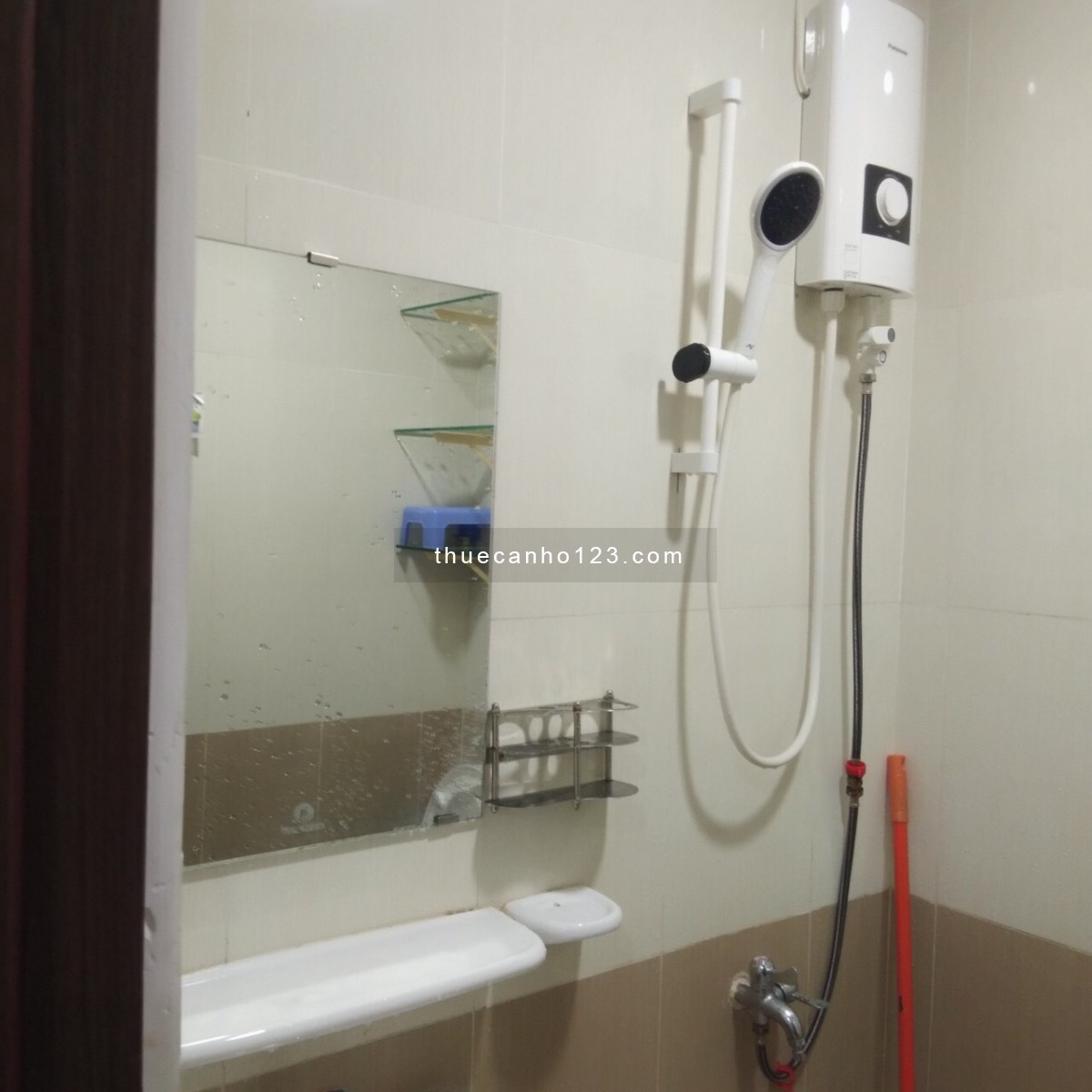 Cho thuê căn hộ Đạt Gia Residence 2pn 1wc giá chỉ 6tr5/tháng