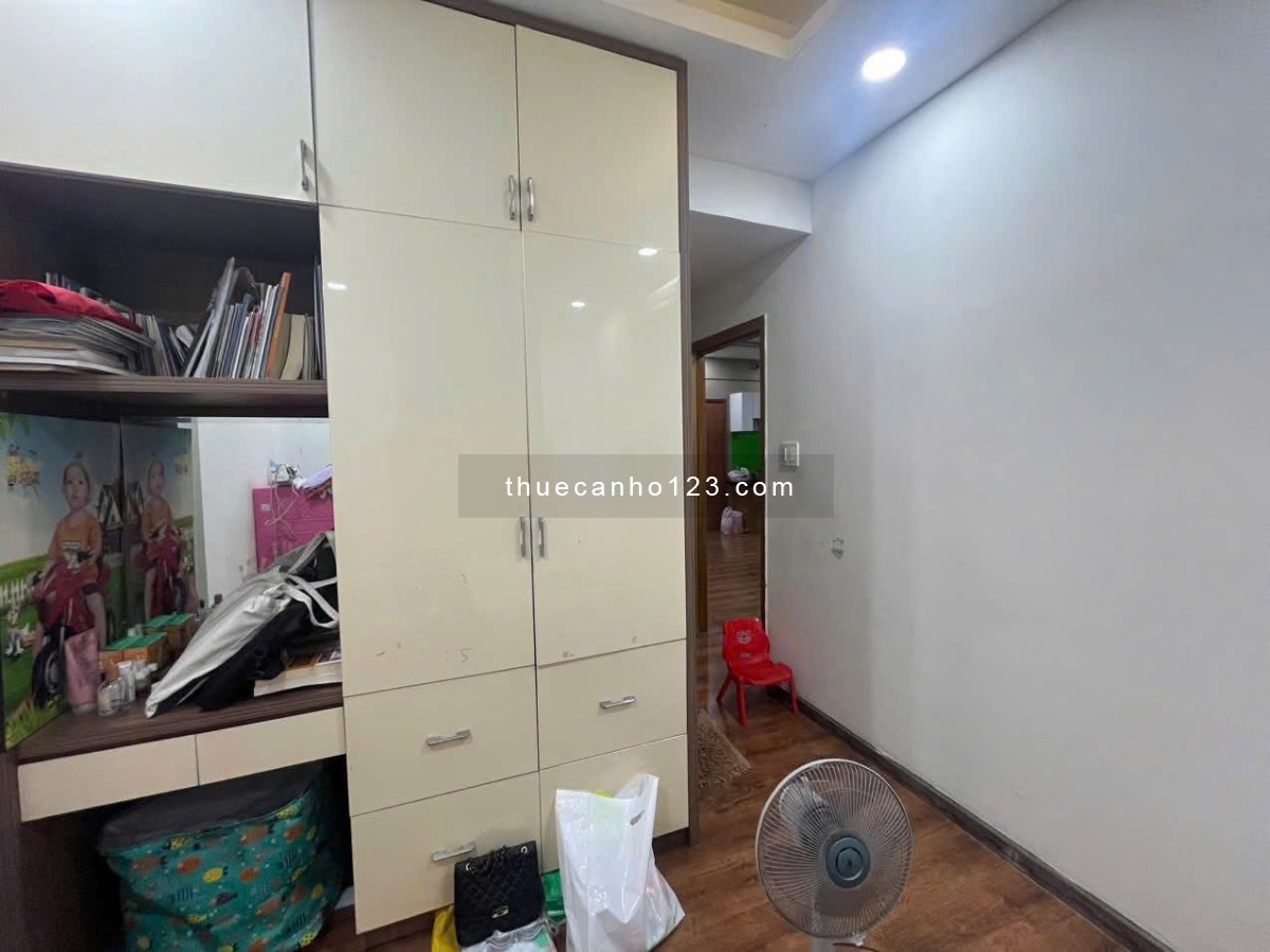 Chung cư Nguyễn Phúc Nguyên, Quận 3: 80m2, 2p ngủ, 2wc, full nt, 13tr/th