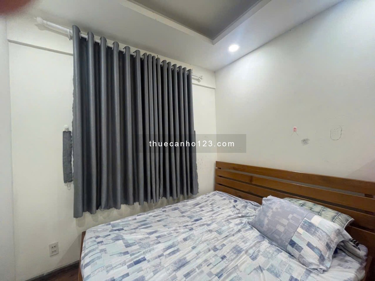 Chung cư Nguyễn Phúc Nguyên, Quận 3: 80m2, 2p ngủ, 2wc, full nt, 13tr/th