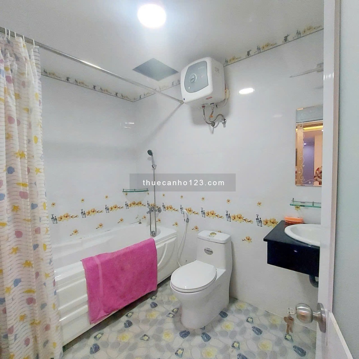 Chung cư 590, CMT8, Phường 11, Quận 3: 85m2, 2p ngủ, 2wc, 13tr
