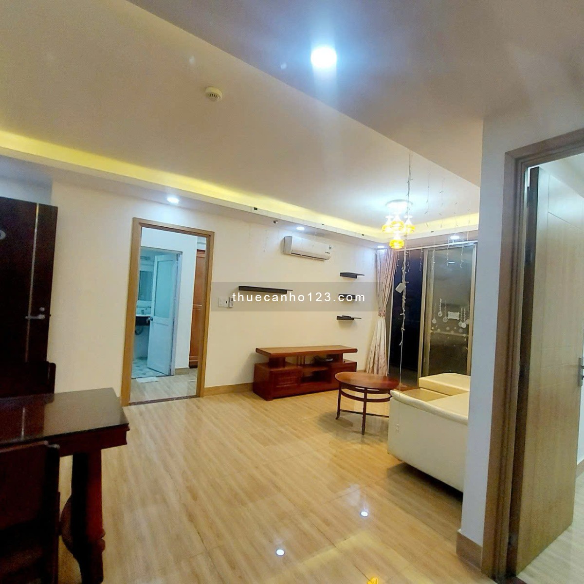 Chung cư 590, CMT8, Phường 11, Quận 3: 85m2, 2p ngủ, 2wc, 13tr