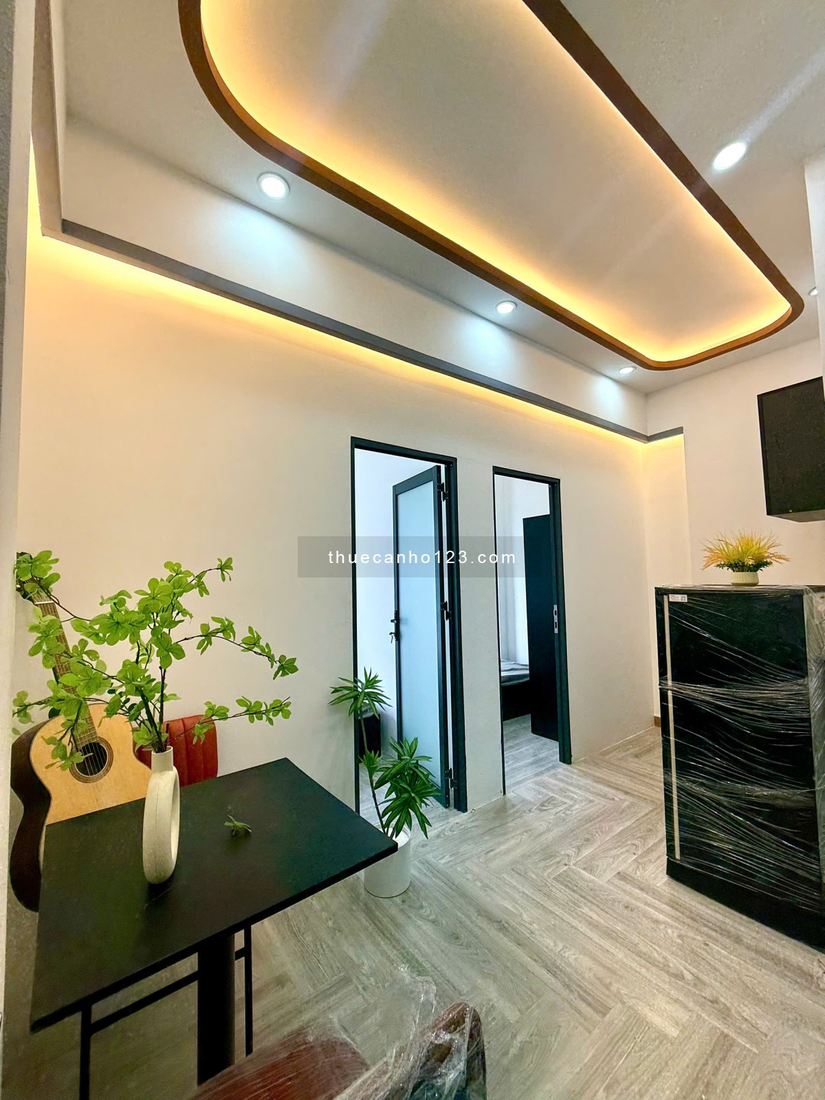 Cho Thuê Căn Hộ 2PN Ban Công Máy Giặt Riêng Mới Khai Trương Gần Đại Học Hoa Sen