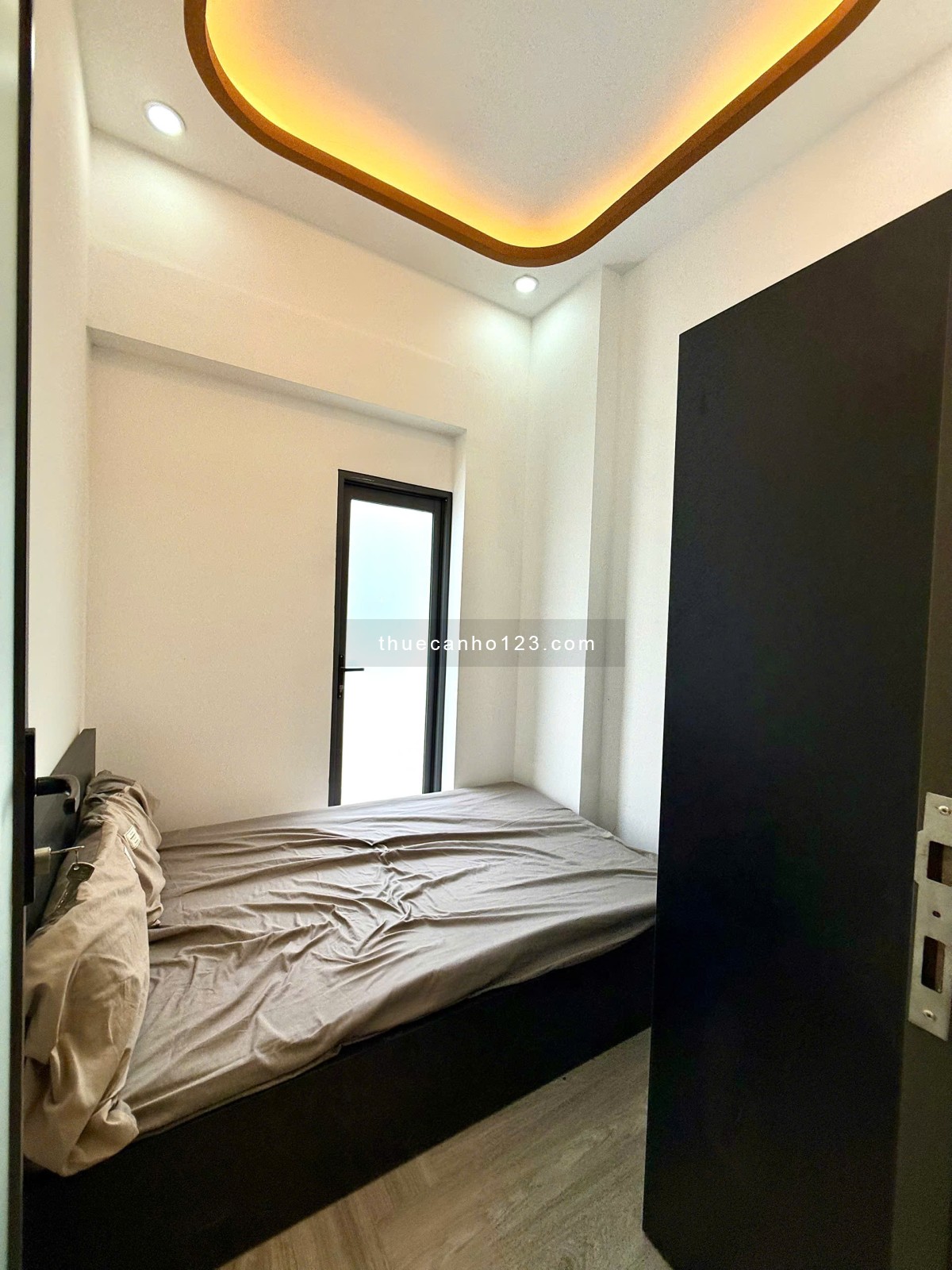 Cho Thuê Căn Hộ 2PN Ban Công Máy Giặt Riêng Mới Khai Trương Gần Đại Học Hoa Sen