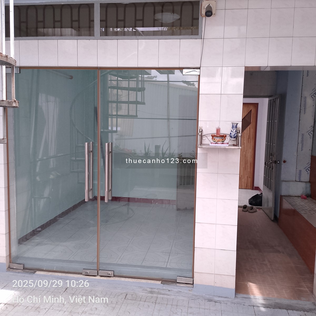 Thuê phòng Quận Tân Bình giá rẻ Bao điện nước, sạc được xe điện, phòng riêng full tiện ích.