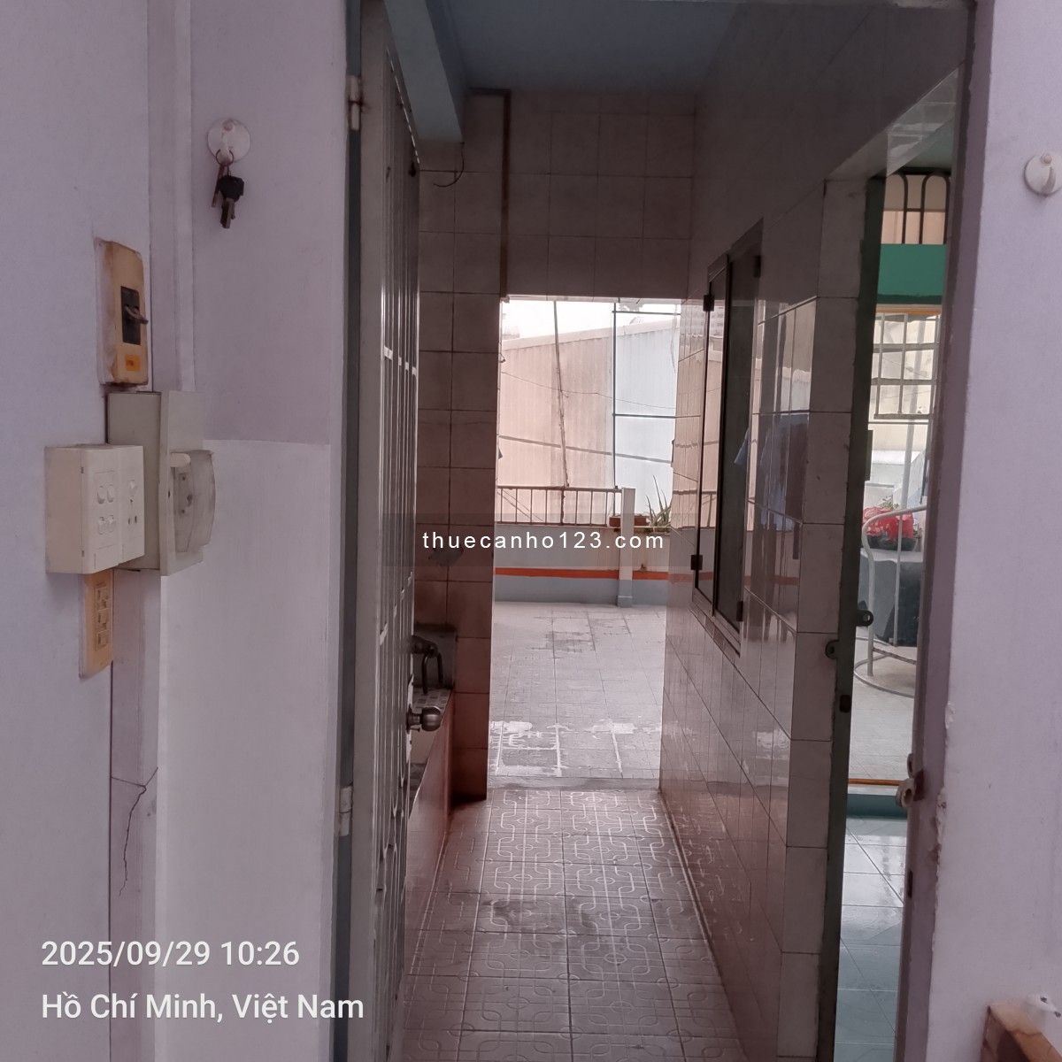 Thuê phòng Quận Tân Bình giá rẻ Bao điện nước, sạc được xe điện, phòng riêng full tiện ích.