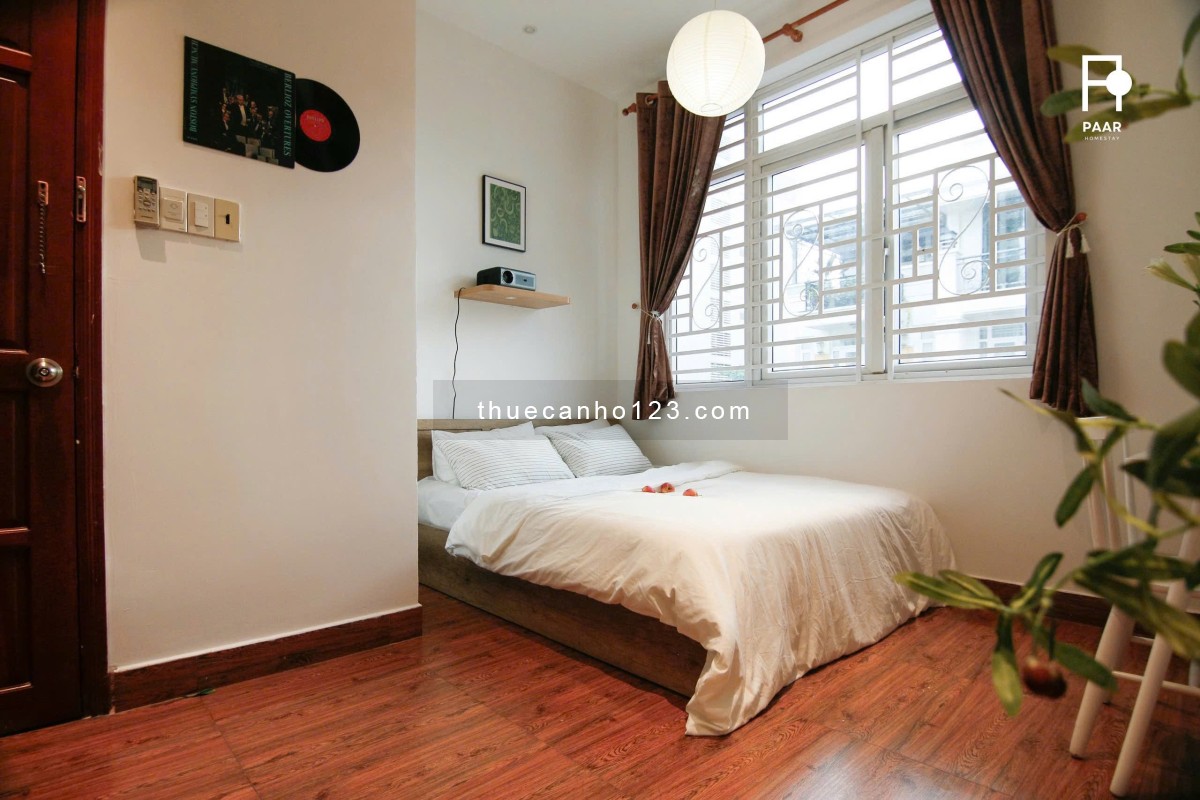 Căn hộ full nội thất, có cửa sổ lớn thoáng mát, ngay khu K300 Etown