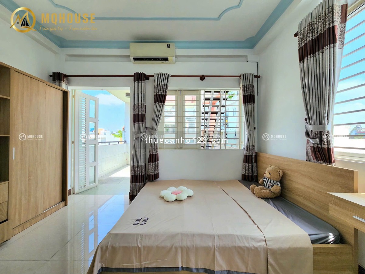Căn hộ ban công lớn, máy giặt riêng, có cửa sổ thoáng mát, ngay K300 Cộng Hòa