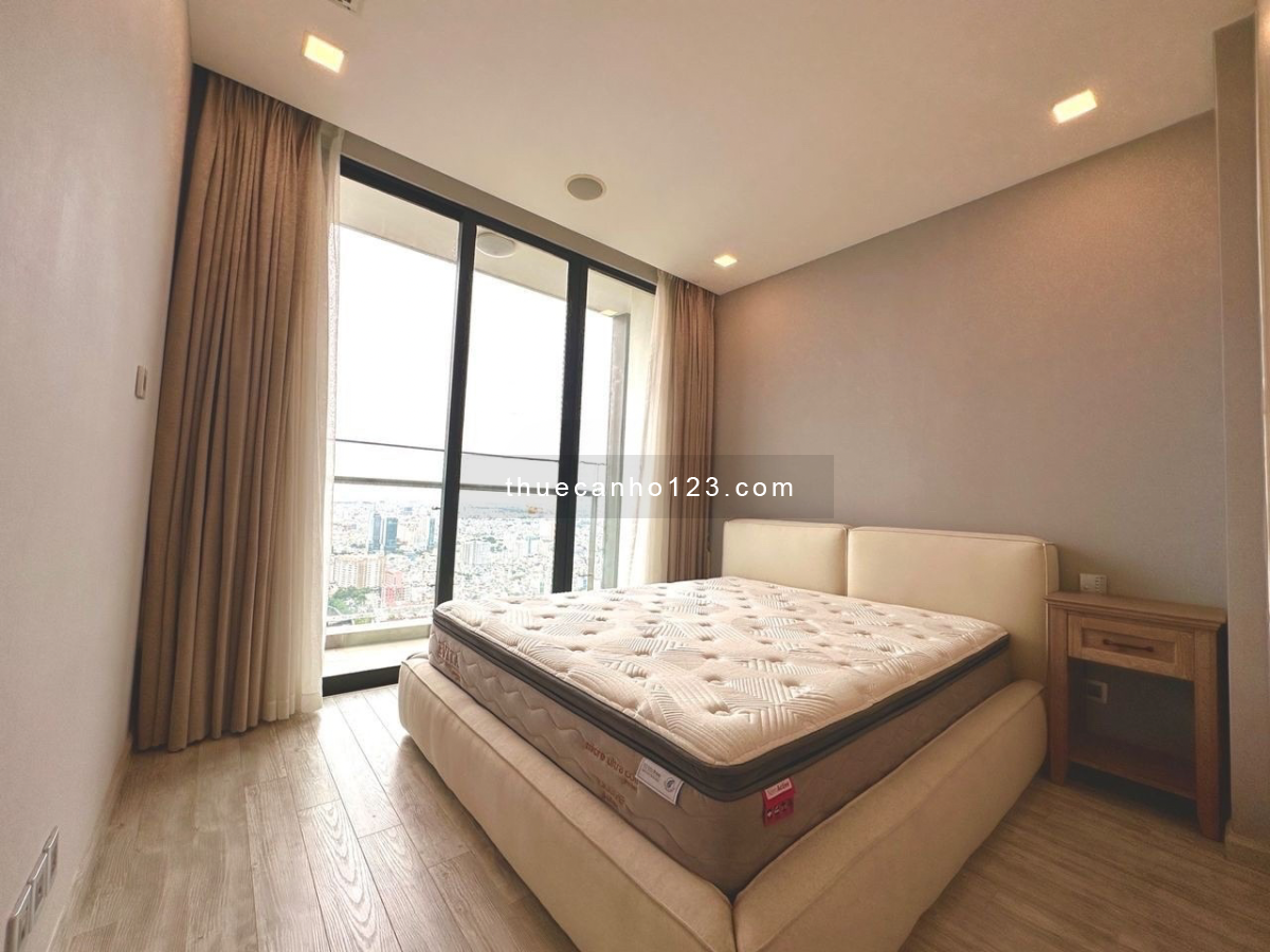 Căn hộ 3PN full nội thất, view thoáng, Vinhomes Golden River, mới sạch sẽ