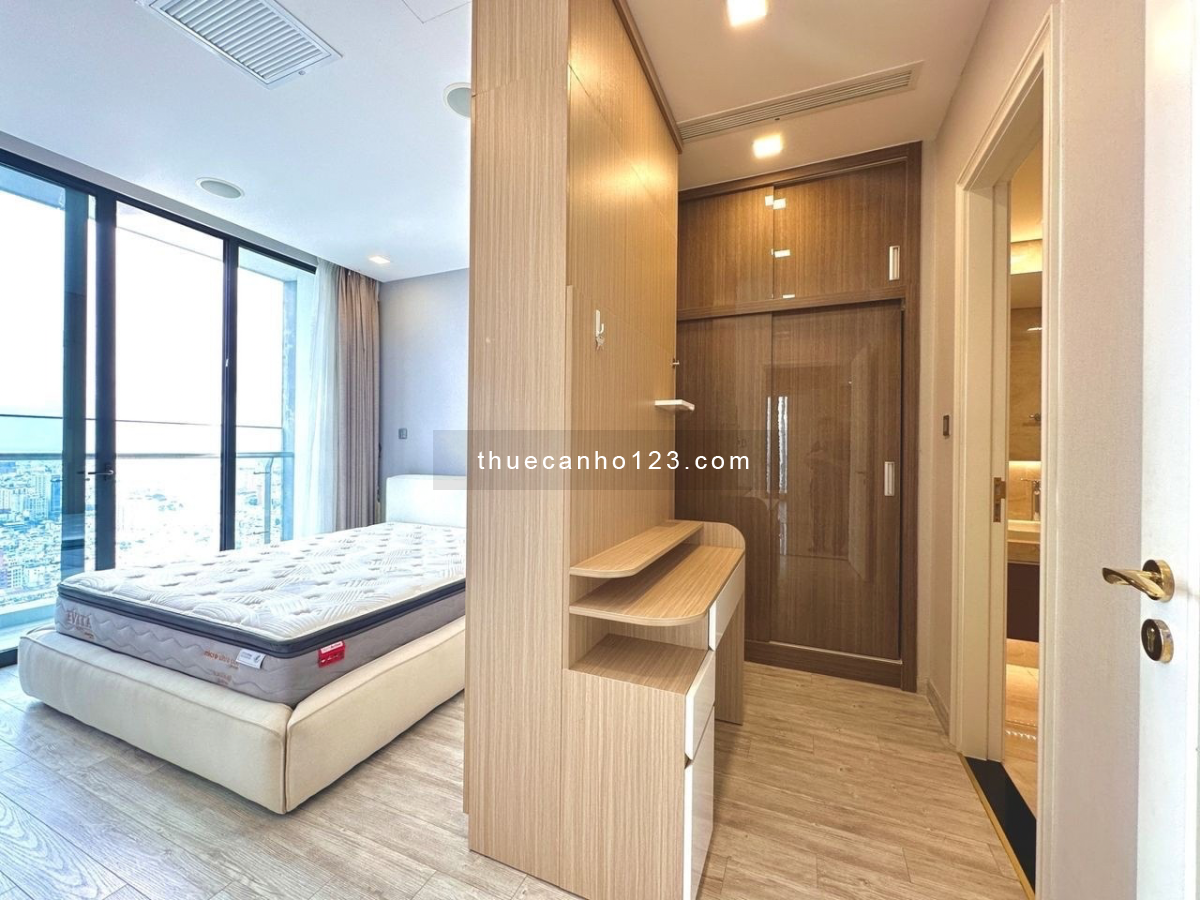 Căn hộ 3PN full nội thất, view thoáng, Vinhomes Golden River, mới sạch sẽ