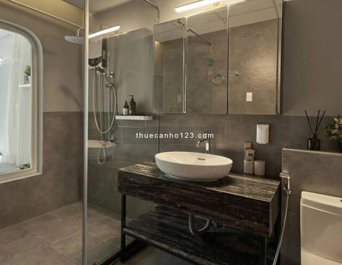 Cho thuê căn hộ full nội thất ban công cửa sổ lớn bệnh viên tâm anh, sân bay Tân Sơn Nhất, Tân Bình