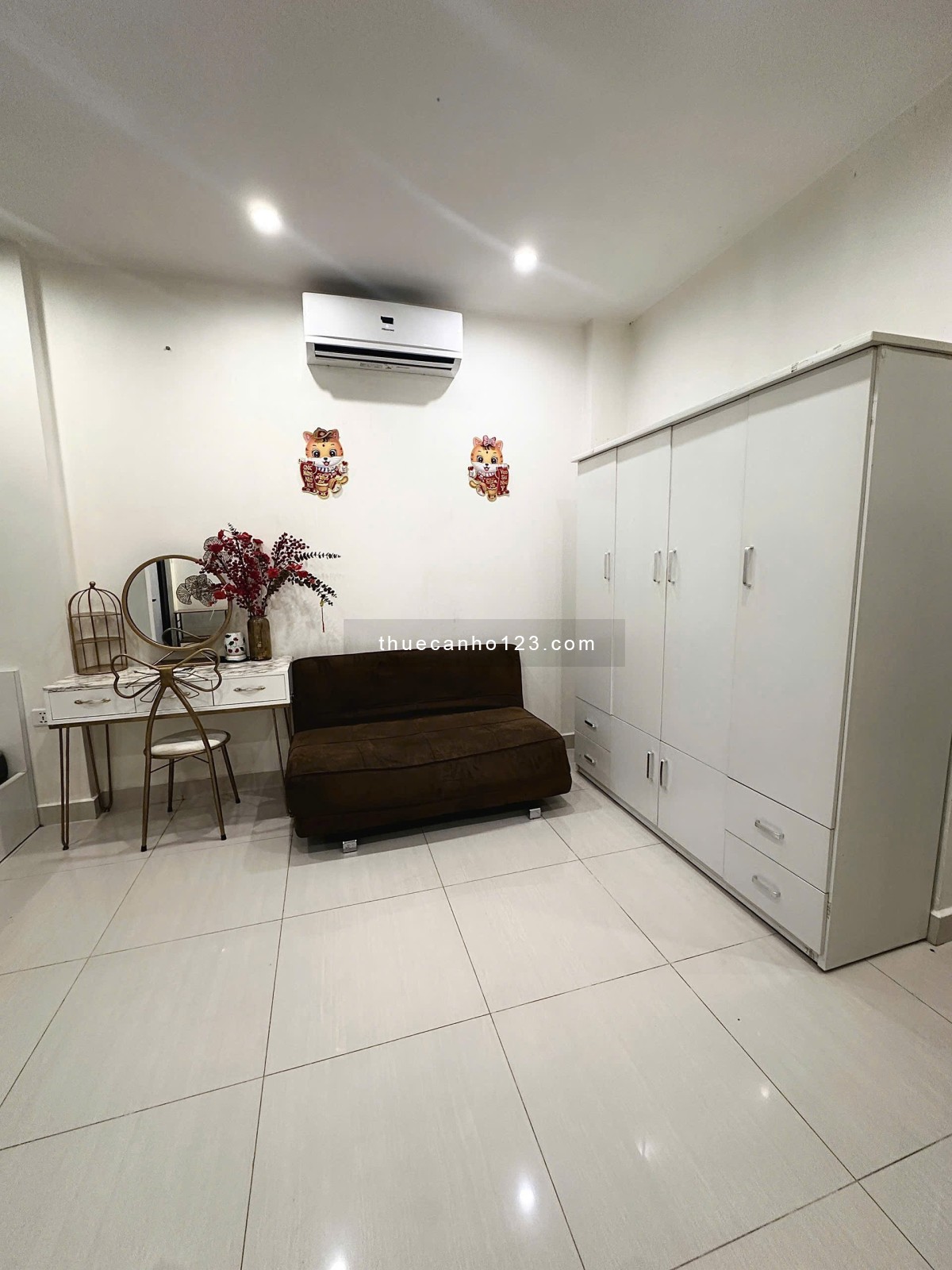 Giá rẻ Studio ful đồ 7 triệu/tháng cạnh nhà xe Vinhomes Smart City