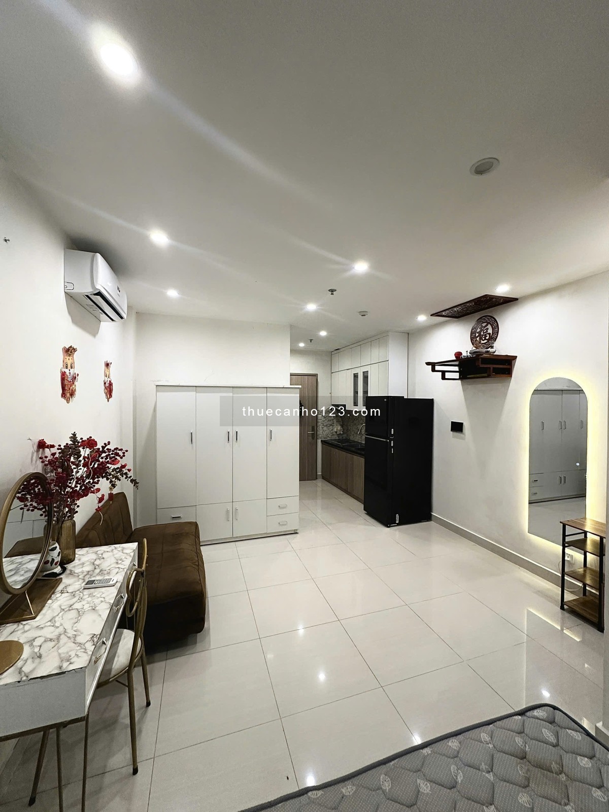 Giá rẻ Studio ful đồ 7 triệu/tháng cạnh nhà xe Vinhomes Smart City