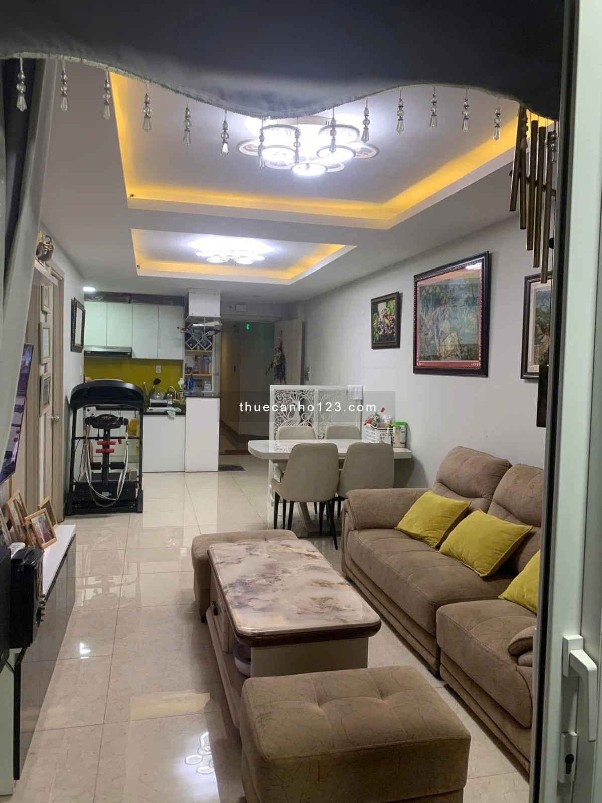 Chung cư Đặng Văn Ngữ, P13, PN: Căn góc 2p ngủ, Nhà sạch, 12tr5/th.