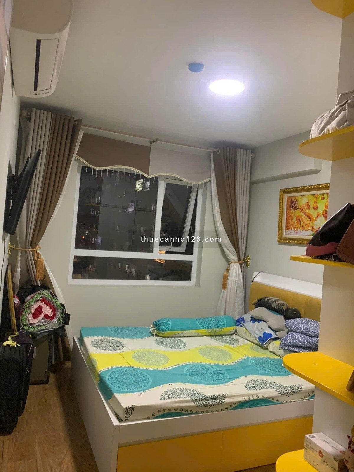 Chung cư Đặng Văn Ngữ, P13, PN: Căn góc 2p ngủ, Nhà sạch, 12tr5/th.