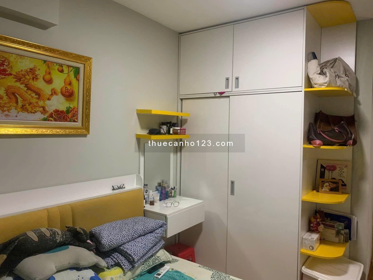 Chung cư Đặng Văn Ngữ, P13, PN: Căn góc 2p ngủ, Nhà sạch, 12tr5/th.