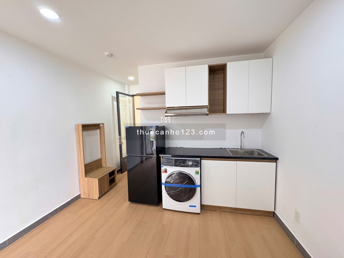 Cho thuê Căn hộ View Kính 1PN Máy giặt riêng Cửa sổ Thoáng Đào Duy Anh gần Sân bay tiện đi Q1, Q3