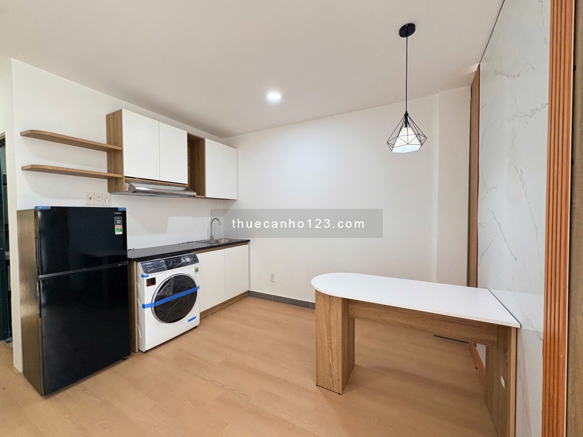 Cho thuê Căn hộ View Kính 1PN Máy giặt riêng Cửa sổ Thoáng Đào Duy Anh gần Sân bay tiện đi Q1, Q3