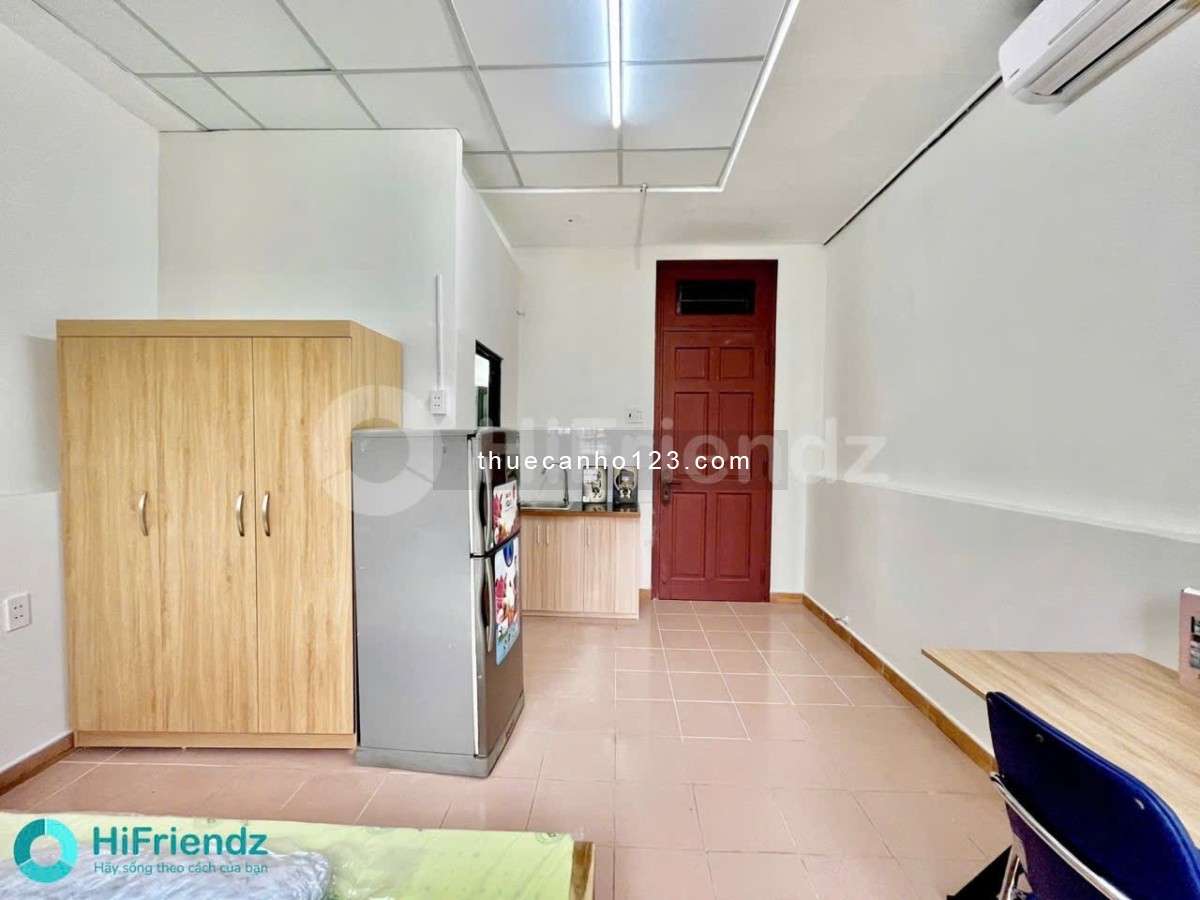 Cho thuê căn hộ ban công riêng – Full nội thất, ngay trung tâm Tân Bình