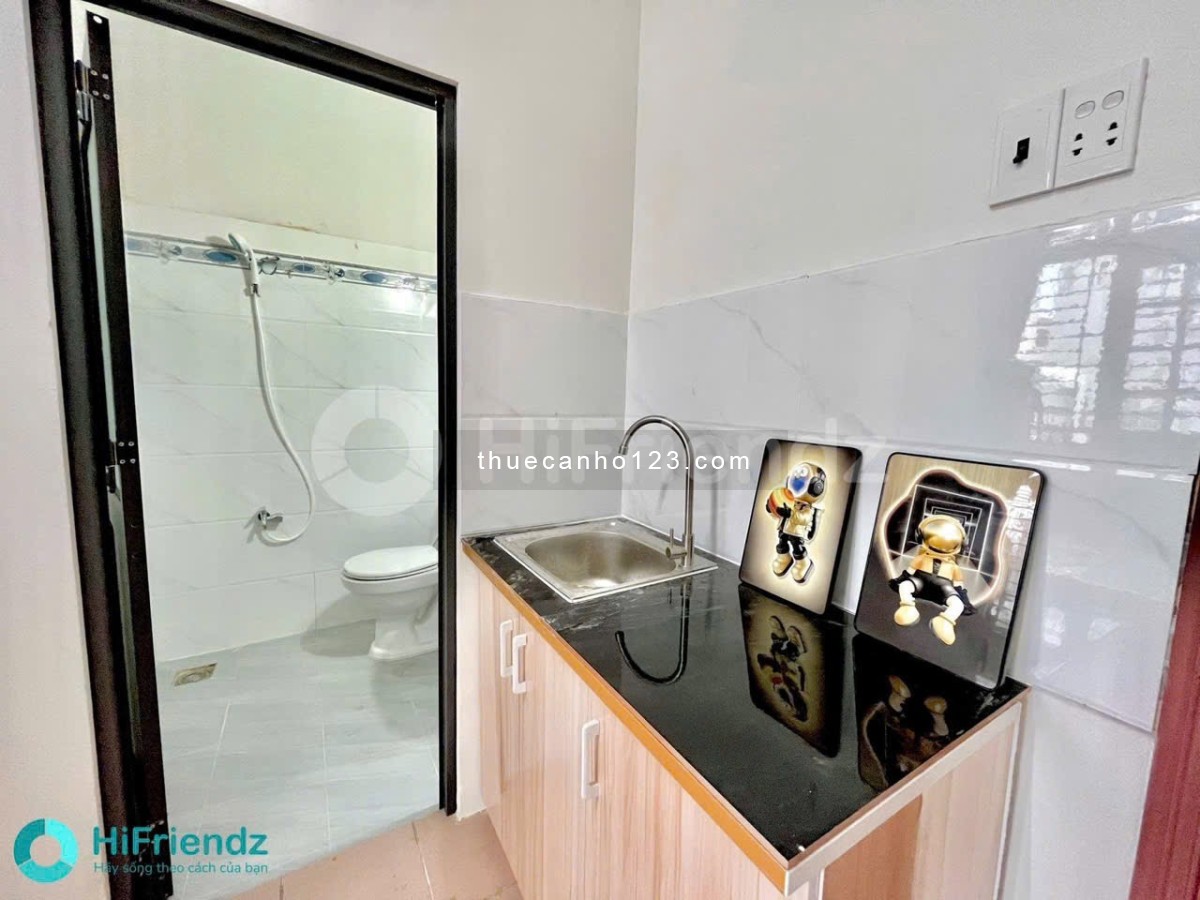 Cho thuê căn hộ ban công riêng – Full nội thất, ngay trung tâm Tân Bình