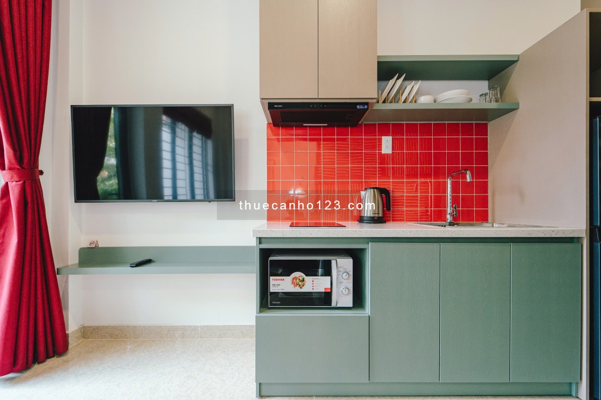 Cho thuê Căn hộ Tách bếp 1PN Cửa sổ Thoáng Full NT 45m2 tại Đào Duy Anh, Phú Nhuận gần Sân bay, Q1,
