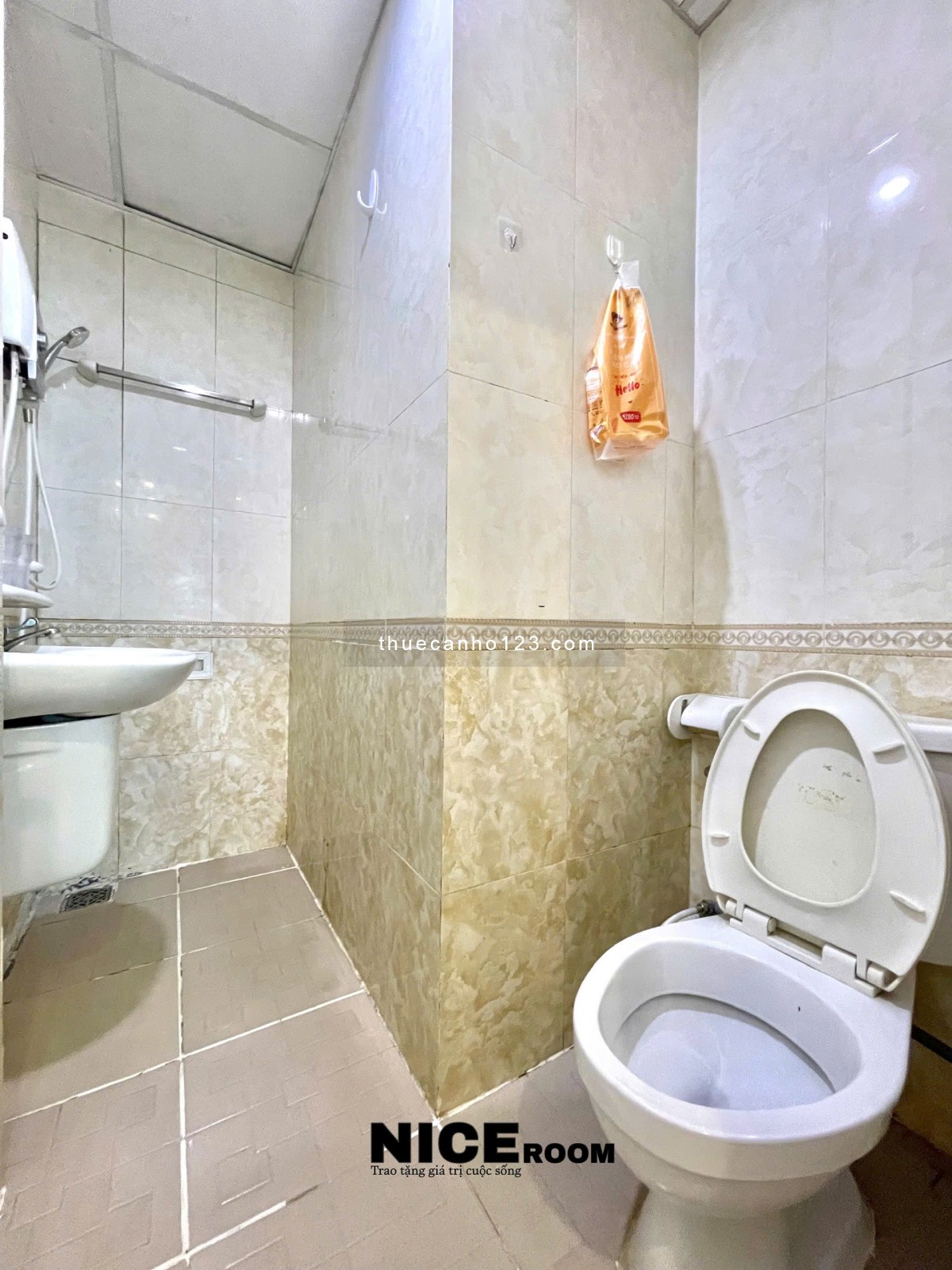 Căn hộ Full Nội thất 45m2 Cửa sổ Thoáng tại Phan Xích Long, Phú Nhuận gần Trường Sa, Hoàng Sa gần Q