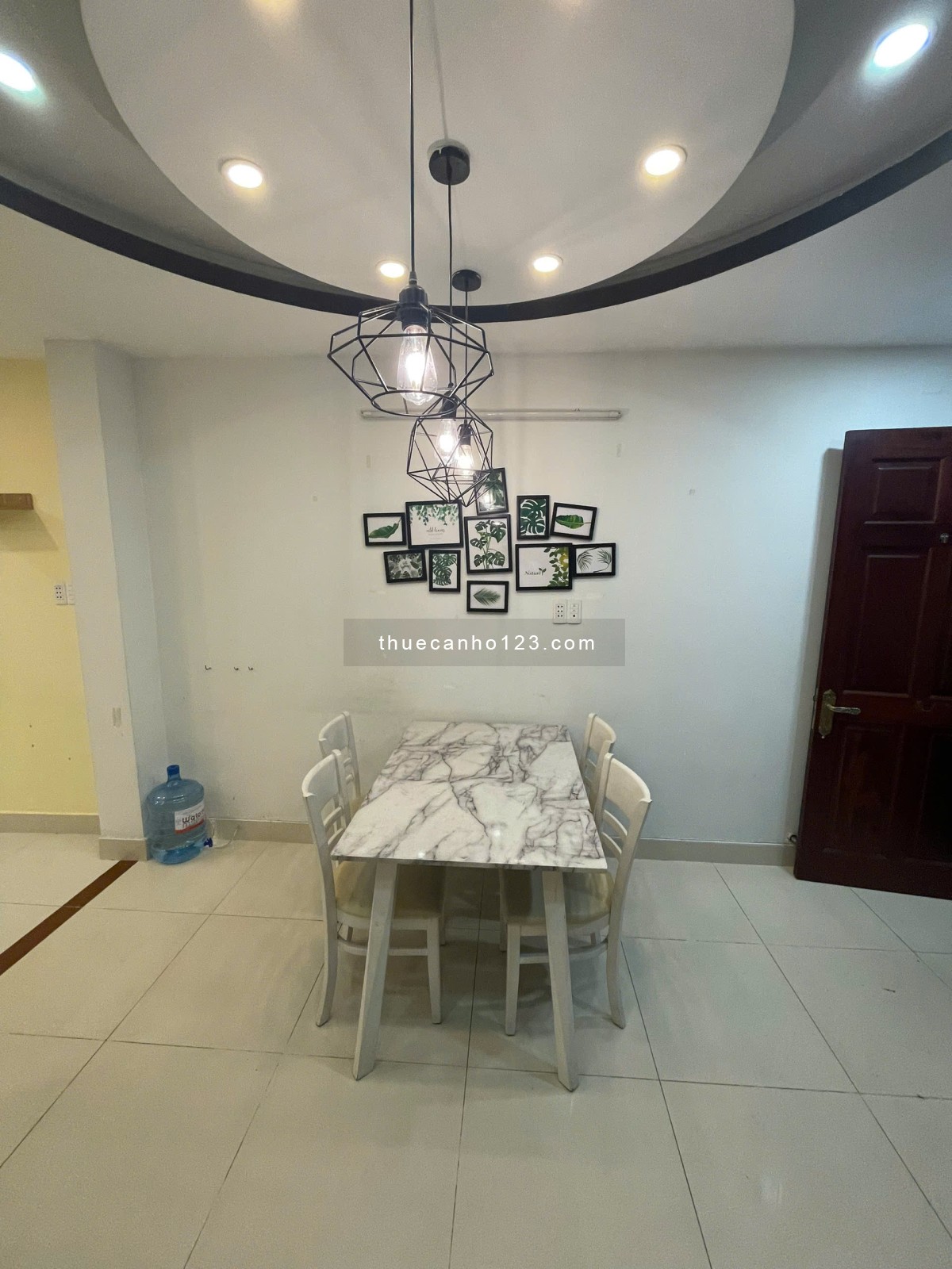 Cho thuê căn hộ trung tâm Quận 1 – Vòng xoay Cống Quỳnh, công viên 23/9 – Full nội thất, bếp rộng