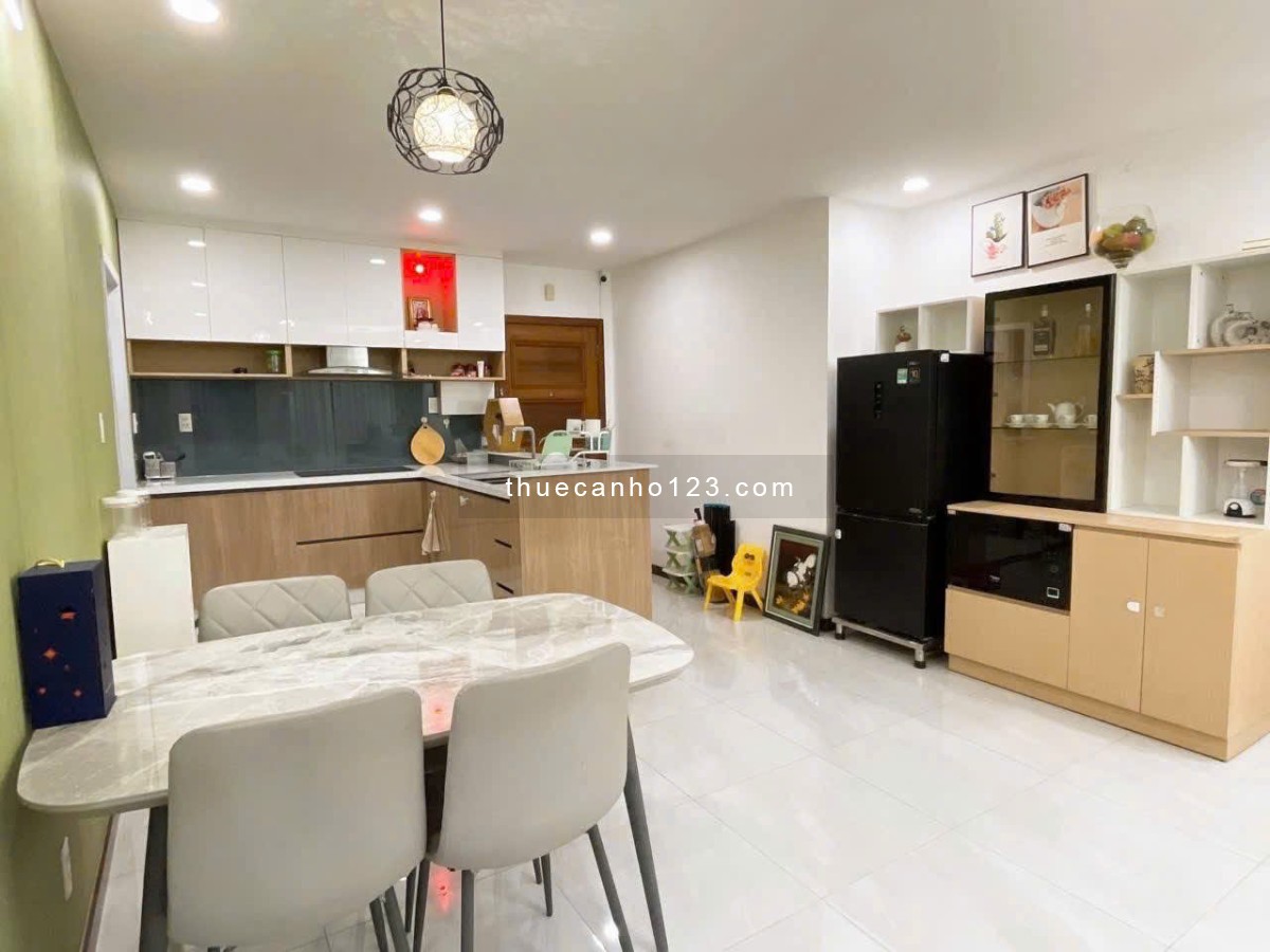 Chung cư Satra, Phan Đăng Lưu, P1, PN, 145m2, 3PN, 2WC, Nội thất, 21tr/th.