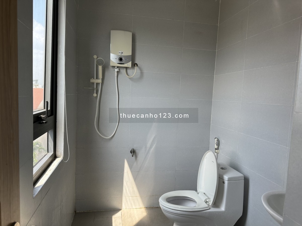 Cho thuê CHDV có ban công Khu Tanimex - 215Tô Ký - từ 3,85 tr/th ( gần ĐH Huflit, PM Quang Trung )