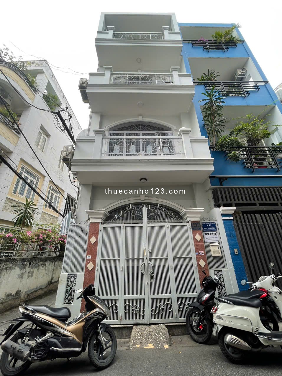 Cho thuê căn hộ cửa sổ lớn thoáng mát gần Nhà thờ Đức Bà, quận Phú Nhuận có thể ở luôn