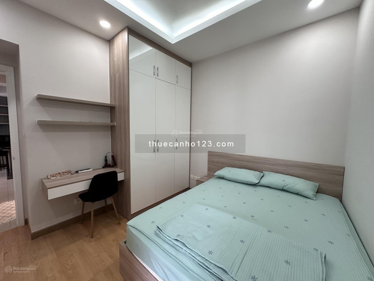 Cho thuê căn hộ 2PN Saigon Pearl, Bình Thạnh.