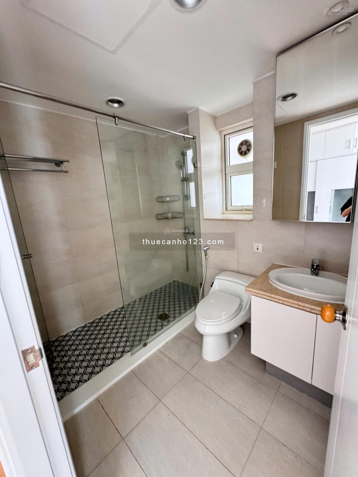 Cho thuê căn hộ Saigon Pearl  2PN, 2 WC Nguyễn Hữu Cảnh, P22, Bình Thạnh