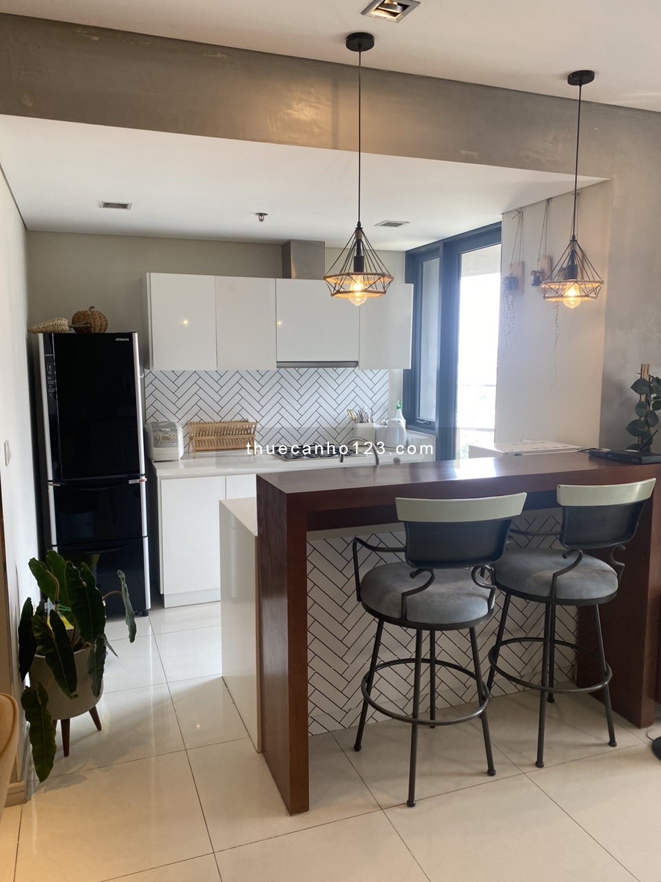 Satra Eximland - Phan Đăng Lưu - P1 - PN, 145m2, 3PN, 2WC, Nội thất, 22tr/th