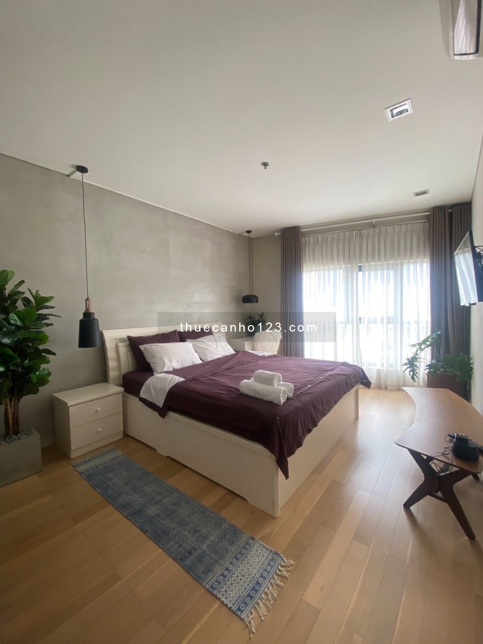 Satra Eximland - Phan Đăng Lưu - P1 - PN, 145m2, 3PN, 2WC, Nội thất, 22tr/th