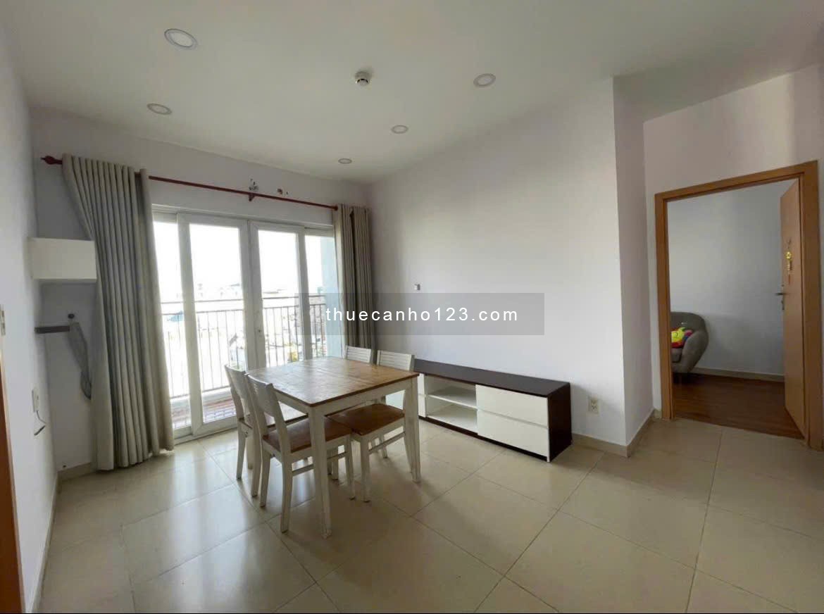 Chung cư Phú Thạnh, Nguyễn Sơn,TP: 110m2, 3PN, Nhà trống, 10tr5/th.