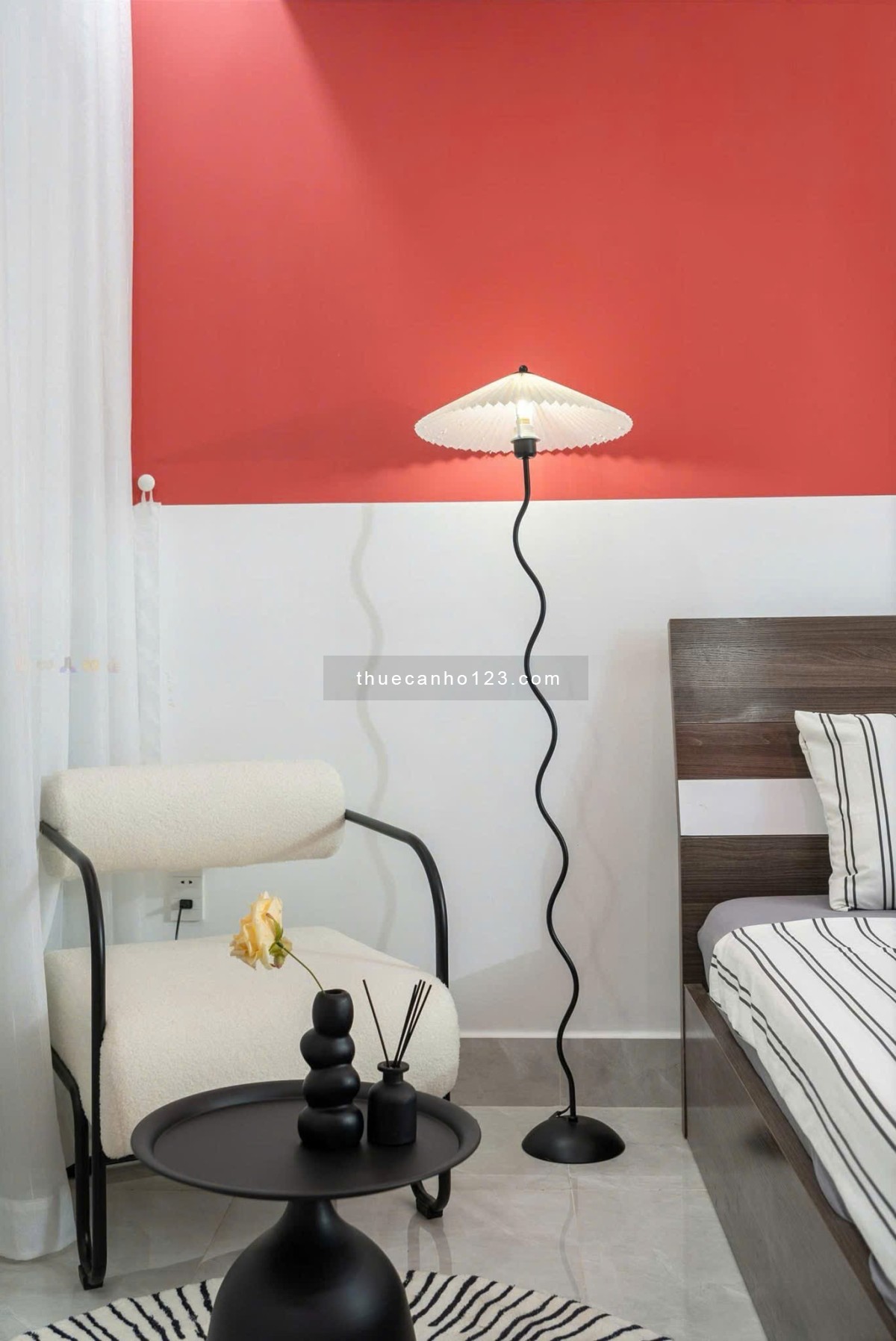 Cho thuê căn hộ cao cấp 1PN full nội thất đường Lam Sơn gần sân bay Tân Sơn Nhất