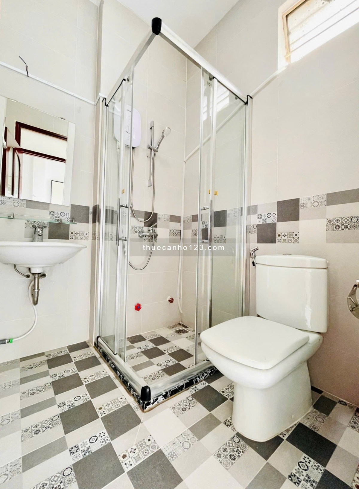 CHO THUÊ CĂN HỘ NỘI THẤT MỚI ĐẸP CÓ BAN CÔNG Ở VÕ VĂN TẦN QUẬN 3 gần Bến Thành, Phạm Ngũ Lão quận 1