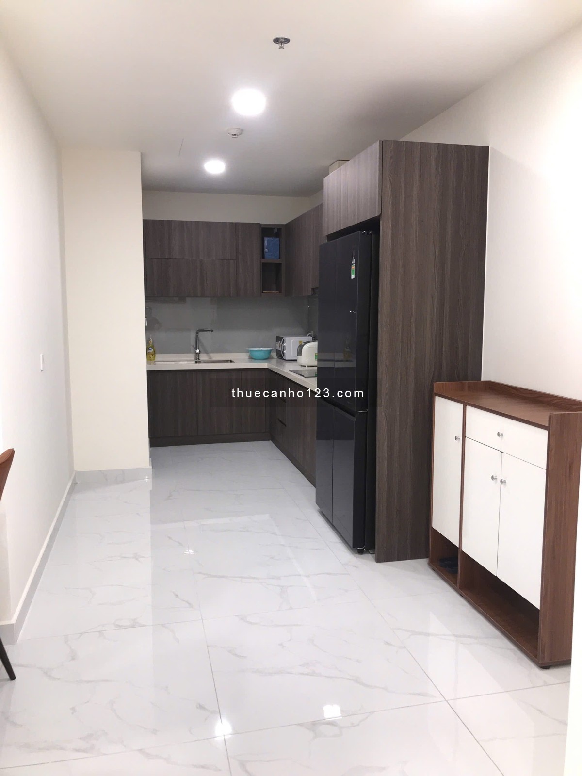 Cho thuê căn hộ cao cấp Centery