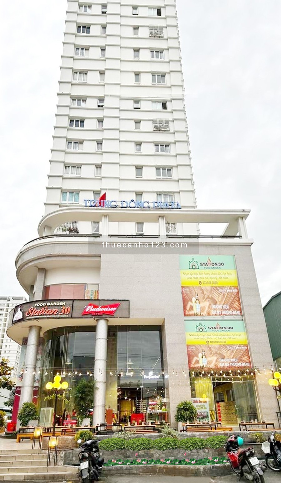 Cho thuê căn hộ Trung Đông Plaza, Diện tích 65m2, Nhà thiết kế 2 phòng ngủ, 2 toilet, NTCB 8 tr/th
