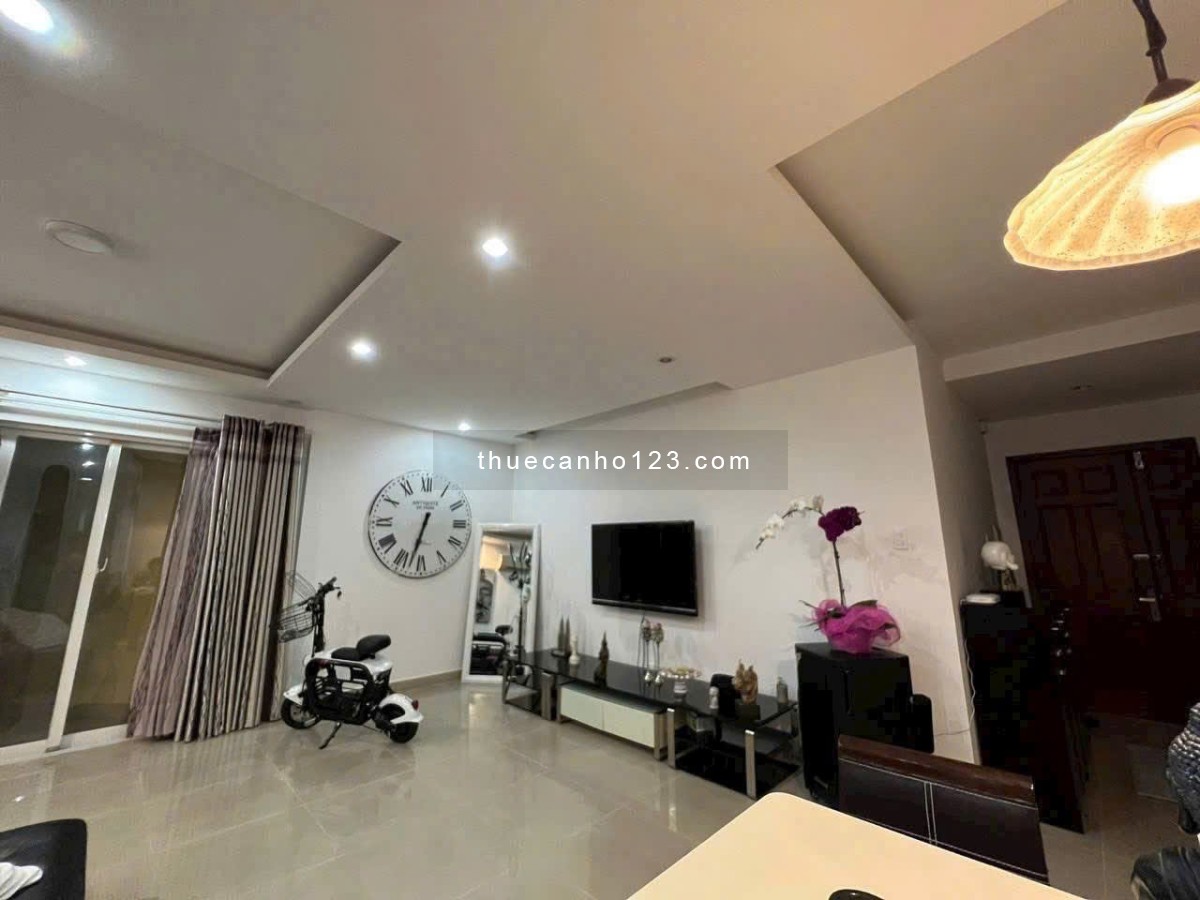 22tr/th. NTCC, Cao ốc Satra, Phan Đăng Lưu, PN, 145m2, 3PN, 2WC.