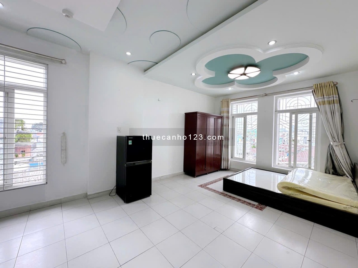 Cho thuê studio cửa sổ siêu rộng Q10 - gần cầu vượt 3/2, Vạn Hạnh Mall, Đh UEH,...