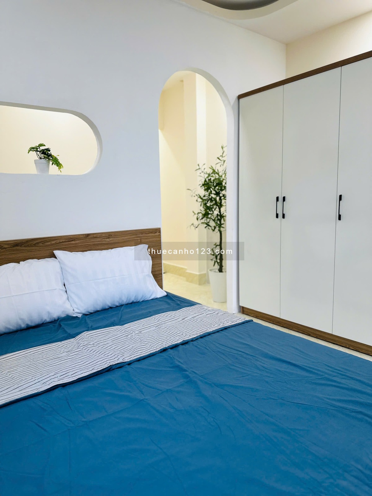 Căn hộ full nội thất có ban công ngay giữa trung tâm Tân Bình 40m2