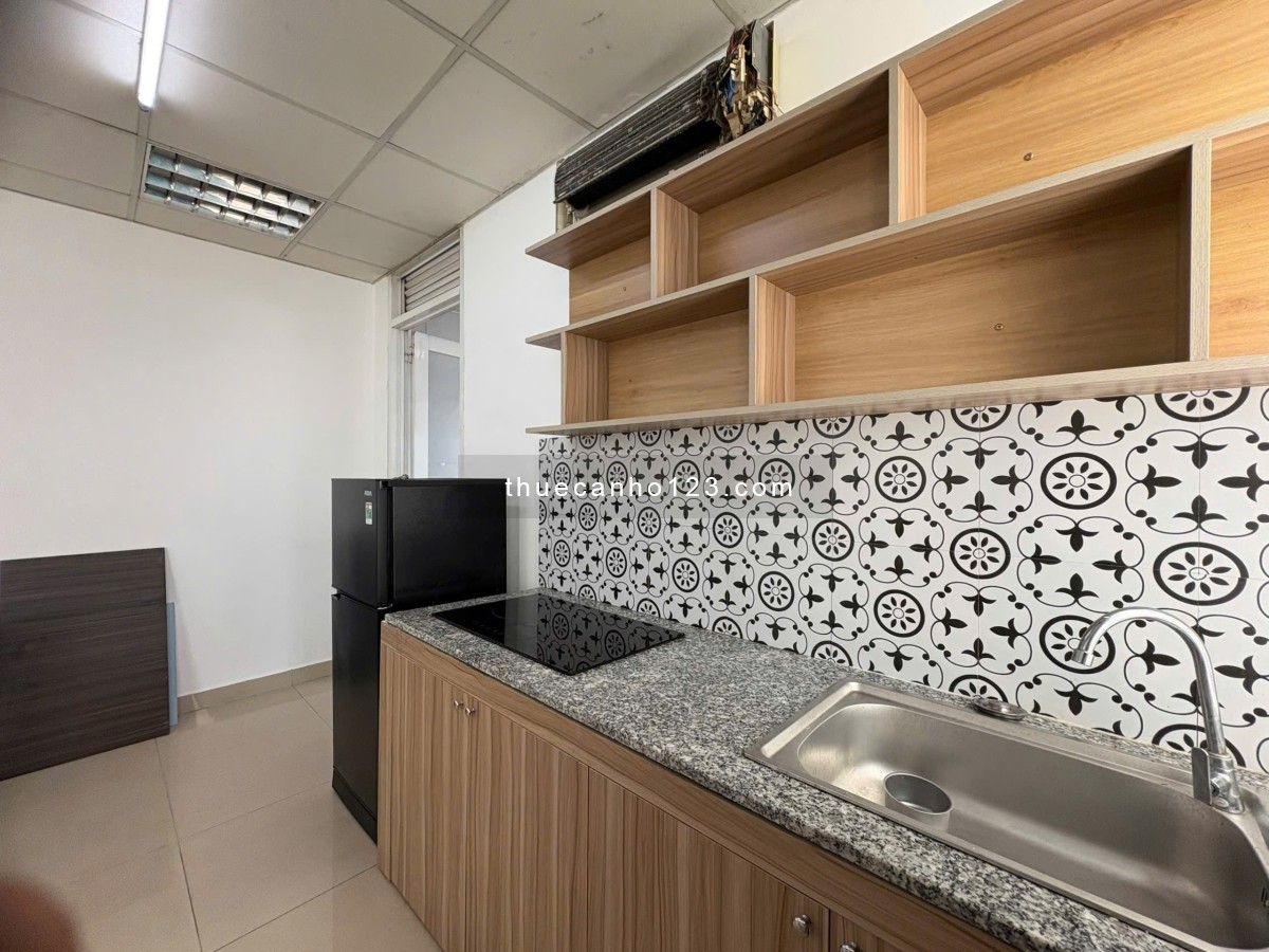 Căn hộ 1PN tách bếp có cửa sổ lớn thoáng mát đón nắng ngay trung tâm Tân Bình