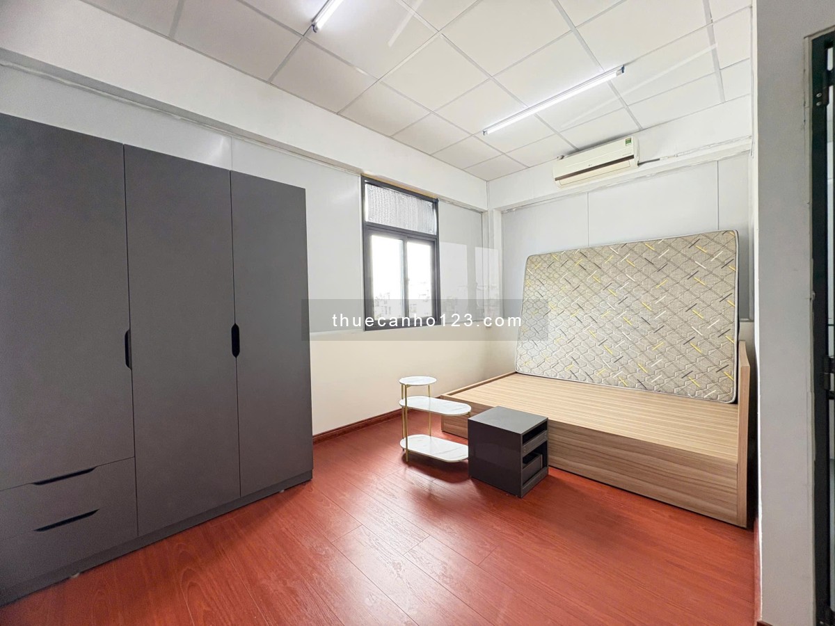 Căn hộ 1PN tách bếp có cửa sổ lớn thoáng mát đón nắng ngay trung tâm Tân Bình