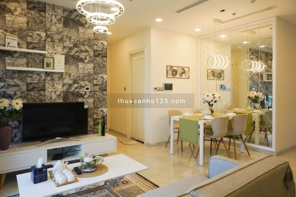 Căn hộ 2PN 2WC View Landmark thoáng đẹp - 74m2 Vinhomes Golden River