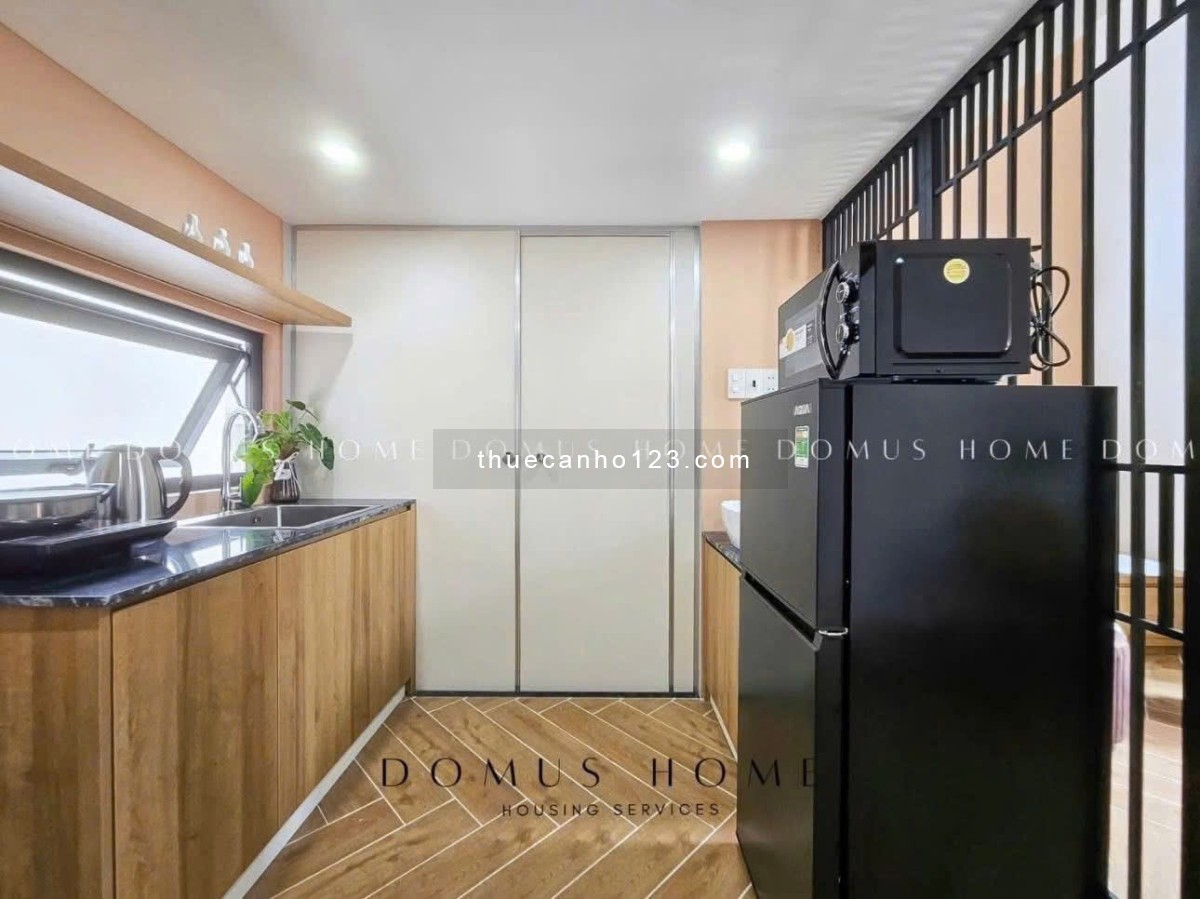 Cho thuê duplex ban công siêu xinh – Có gym & dịch vụ 5* – Gần Lotte, Crescent Mall, Q1, Q4.