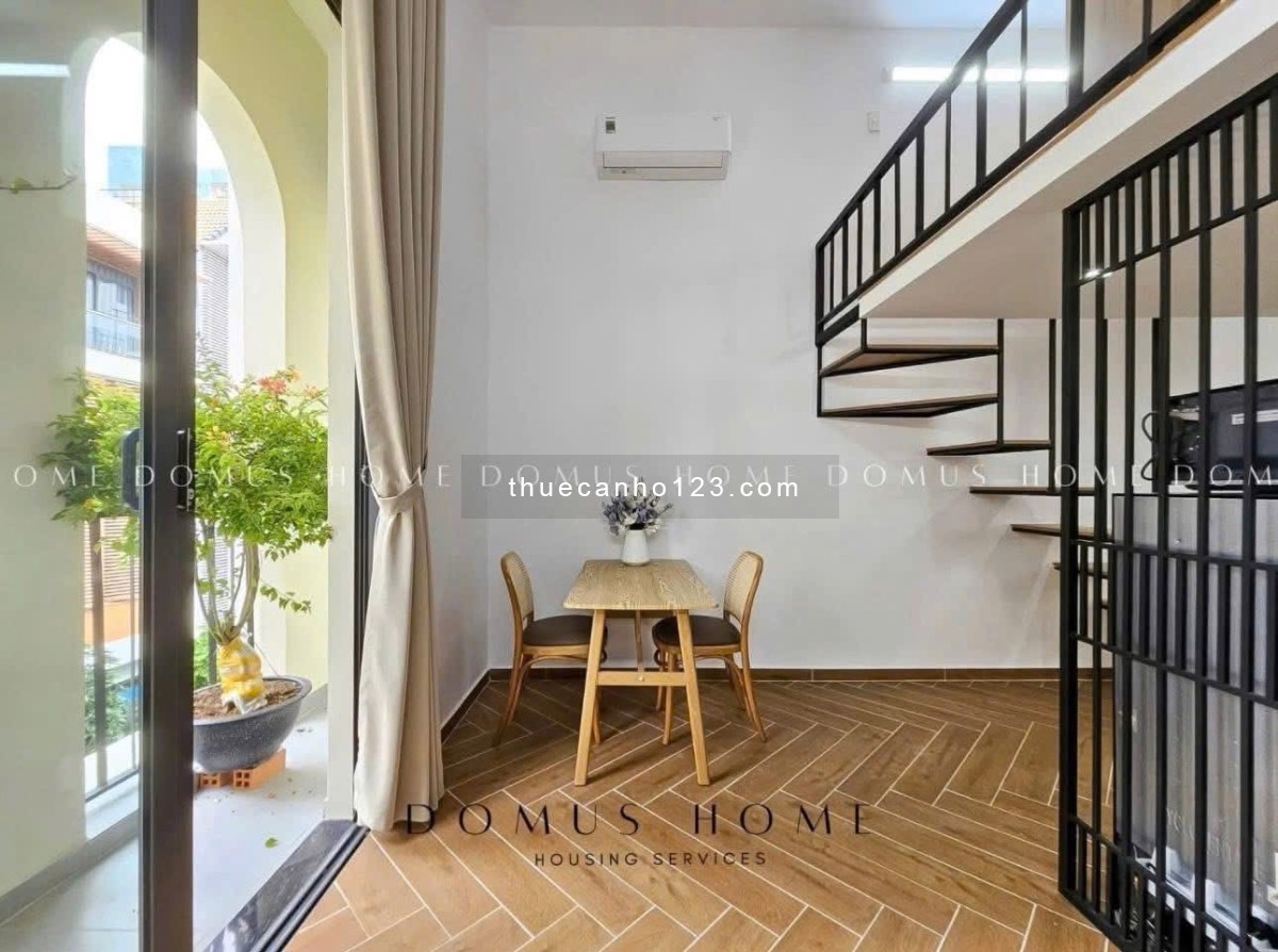 Cho thuê duplex ban công siêu xinh – Có gym & dịch vụ 5* – Gần Lotte, Crescent Mall, Q1, Q4.