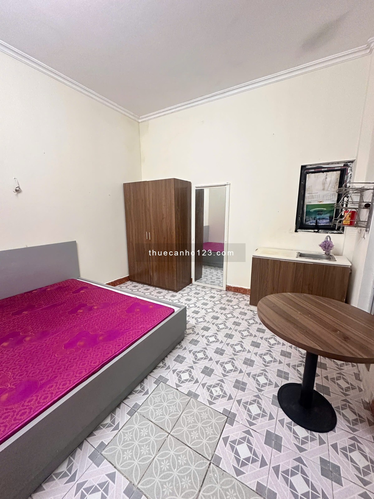 Cho thuê Căn hộ mini tại Cầu Giấy, đường Láng