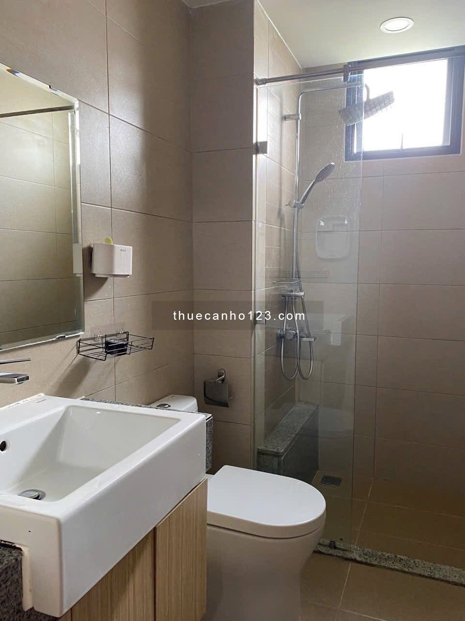 Emerald Celadon City cho thuê căn hộ full nội thất 71m² 2PN 2WC.