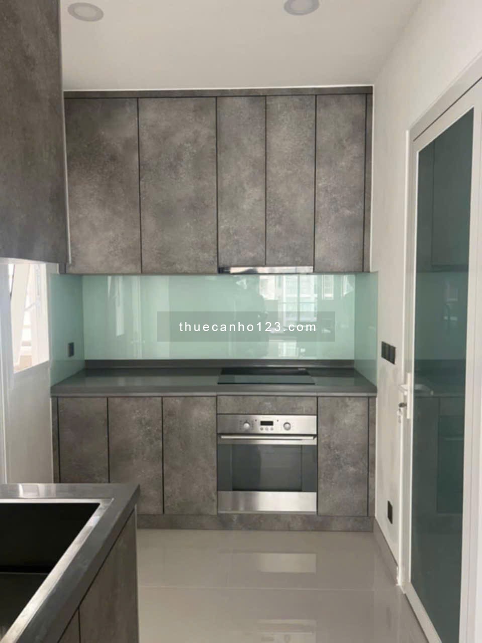 Chung cư Satra, Phan Đăng Lưu, PN: 145m2, full nội thất, 3p ngủ, 20tr